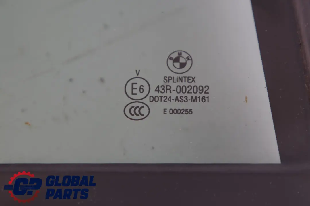 Szyba Boczna Drzwi Tył Prawo AS3 do BMW E60 o numerze 7067062 BMW E60 Szyba Boczna Drzwi Tył Prawo AS3 - SKU 7067062 - Numer Części 7067062