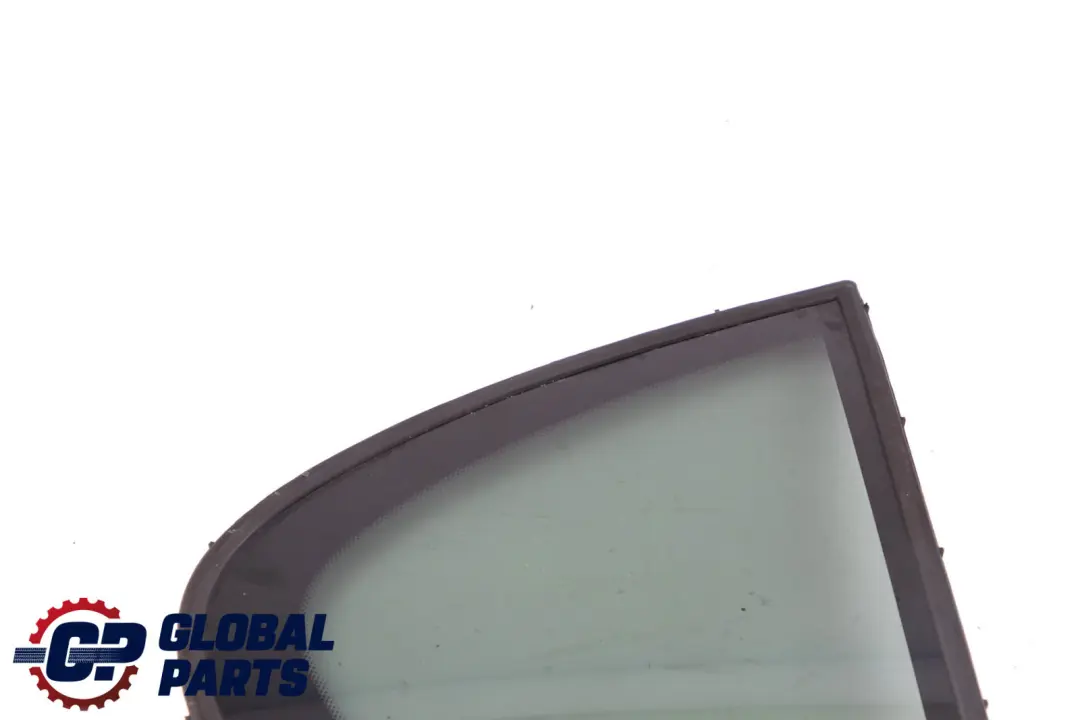 Szyba Boczna Drzwi Tył Prawo AS3 do BMW E60 o numerze 7067062 BMW E60 Szyba Boczna Drzwi Tył Prawo AS3 - SKU 7067062 - Numer Części 7067062