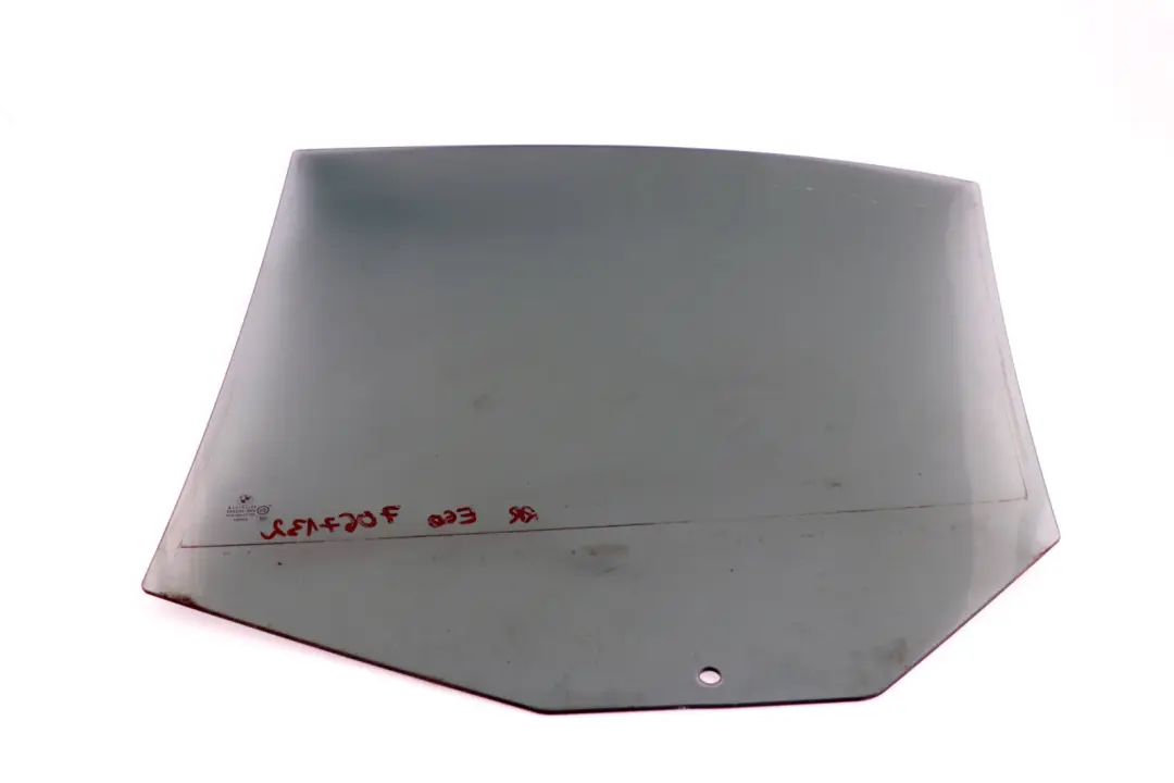 Ventana Lateral Verde Vidrio Puerta Trasera Derecha AS3 para BMW E60 Berlina con número de pieza 7067132 BMW E60 Berlina Ventana Lateral Verde Vidrio Puerta Trasera Derecha AS3 - SKU 7067132 - Número de pieza 7067132