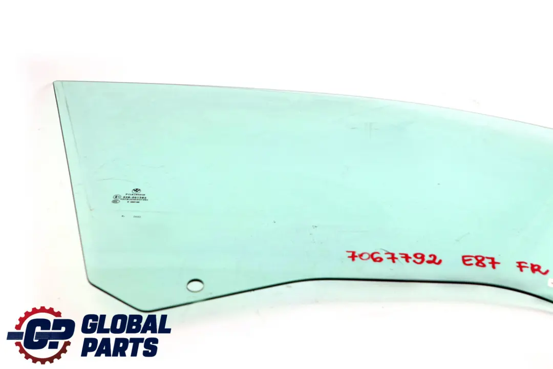 BMW 1 Series E87 Vetro del Finestrino Lato Autista Anteriore Destro 5133 - SKU 7067792 - Numero di parte 51337067792