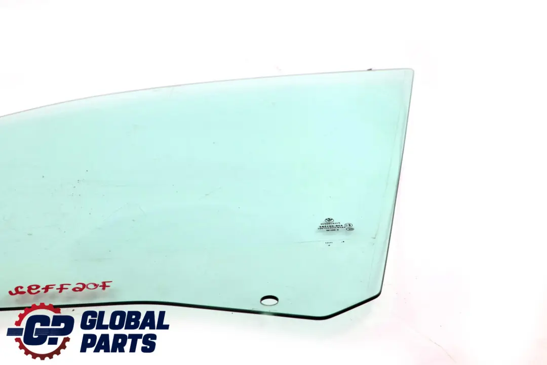 BMW 1 Series E87 Vetro del Finestrino Lato Autista Anteriore Destro 5133 - SKU 7067792 - Numero di parte 51337067792