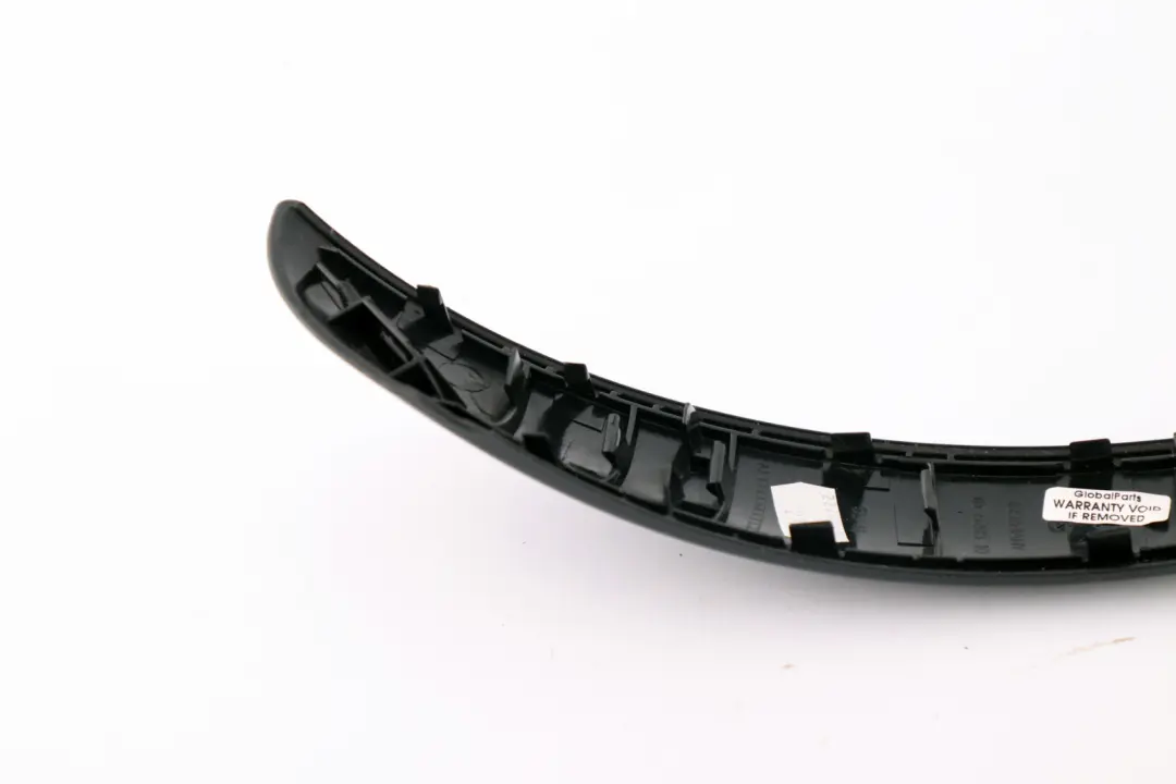 Manija Interior Puerta Negra Derecha para BMW Serie 1 E87 con número de pieza 7067962 BMW Serie 1 E87 Manija Interior Puerta Negra Derecha - SKU 7067962 - Número de pieza 7067962