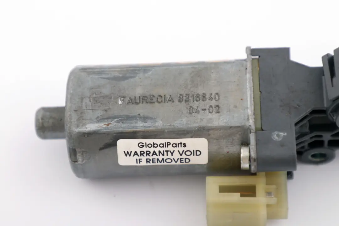 BMW 5 7 Series E60 E61 E65 F10 F11 Thigh Support Actuator Motor - SKU 7068045 - Part number 7068045