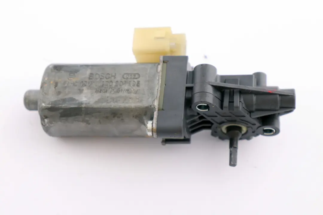 Stellantrieb Oberschenkelauflage für BMW 5 7 er E60 E65 F10 F11 mit Teilenummer 7068045 BMW 5 7 er E60 E65 F10 F11 Stellantrieb Oberschenkelauflage - SKU 7068045 - Teilenummer 7068045