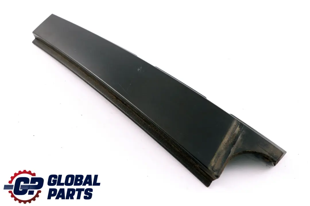 BMW E87 Cache Colonne B Porte Arrière Gauche Noir Bande D'Habillage - SKU 7068101 - Numéro de pièce 7068101