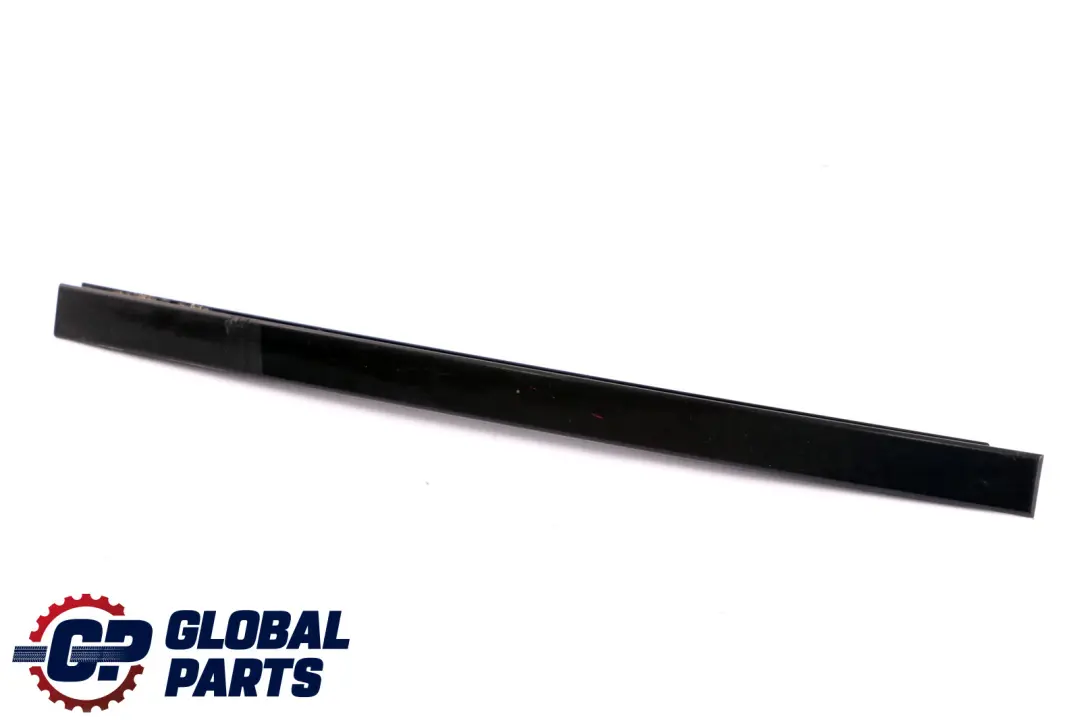 BMW E87 Ventana Guia Web Cubierta Trasera Izquierda - SKU 7068129 - Número de pieza 7068129