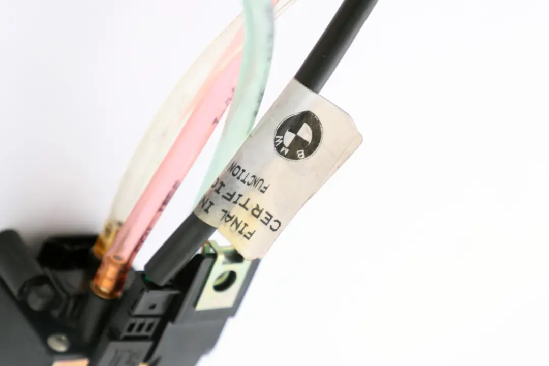 Front Seat Support Pump Left Right N/O/S Lordosis Pad to BMW E60 E61 E65 with Part number 7068156 BMW E60 E61 E65 Front Seat Support Pump Left Right N/O/S Lordosis Pad - SKU 7068156 - Part number 7068156