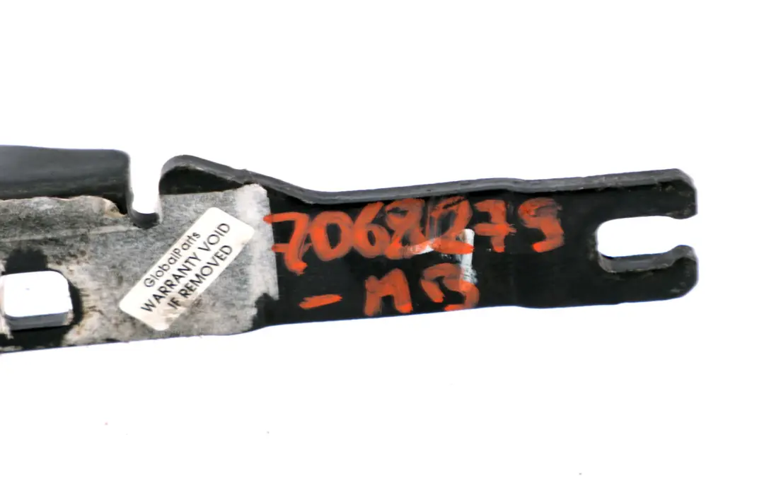 Zawias maski lewy 7016171 do BMW Z4 E85 E86 o numerze 7068279 BMW Z4 E85 E86 Zawias maski lewy 7016171 - SKU 7068279-MB - Numer Części 7068279