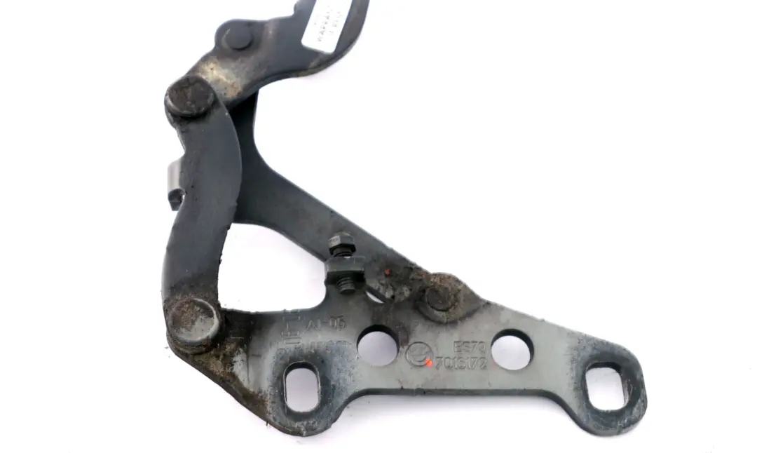 Zawias maski prawy 7016172 do BMW Z4 E85 E86 o numerze 7068280 BMW Z4 E85 E86 Zawias maski prawy 7016172 - SKU 7068280-MB - Numer Części 7068280