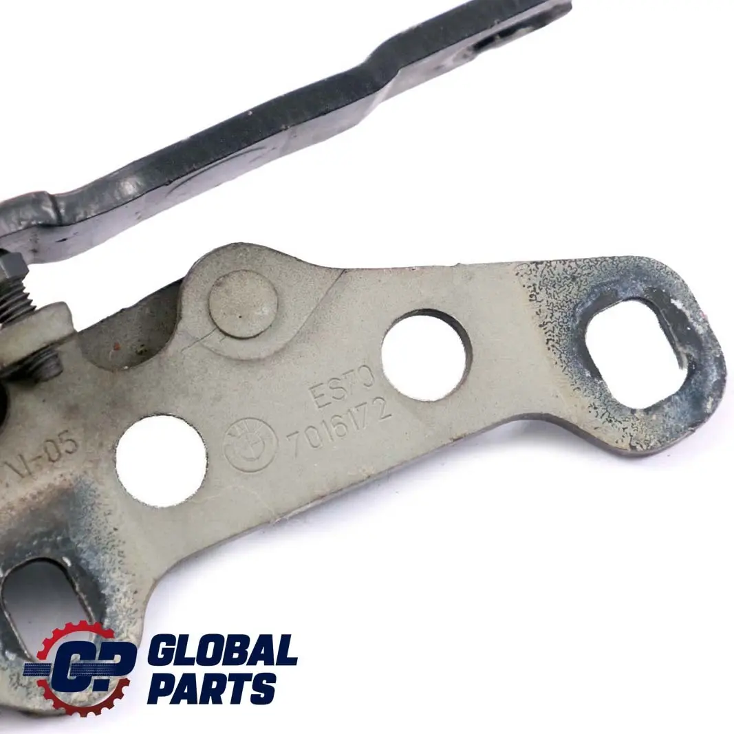 Cerniera Cofano Anteriore Destro Grigio Argento per BMW Z4 E85 E86 con numero di parte 7068280 BMW Z4 E85 E86 Cerniera Cofano Anteriore Destro Grigio Argento - SKU 7068280-STR - Numero di parte 7068280