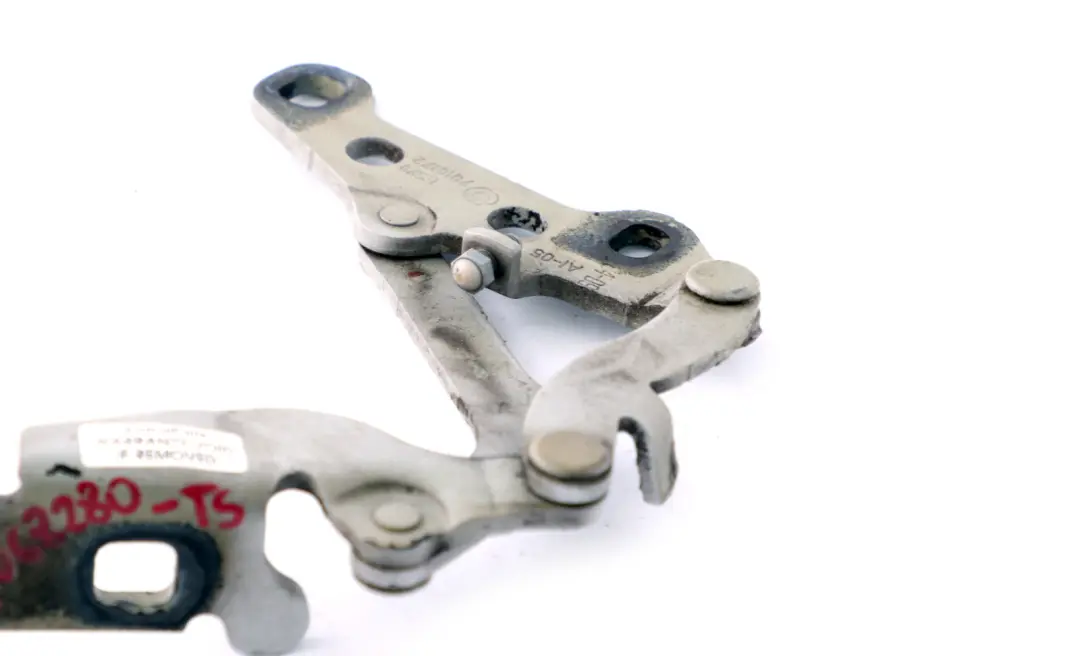 Cerniera Cofano Motore Anteriore Destro Titan Silver 7016172 per BMW Z4 E85 E86 con numero di parte 7068280 BMW Z4 E85 E86 Cerniera Cofano Motore Anteriore Destro Titan Silver 7016172 - SKU 7068280-TS - Numero di parte 7068280