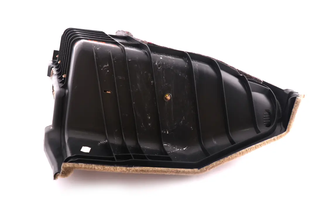 Cubremaletero Beige Trasero Derecho 7068882 para BMW E91 E91N con número de pieza 7156602 BMW E91 E91N Cubremaletero Beige Trasero Derecho 7068882 - SKU 7068882-1 - Número de pieza 7156602