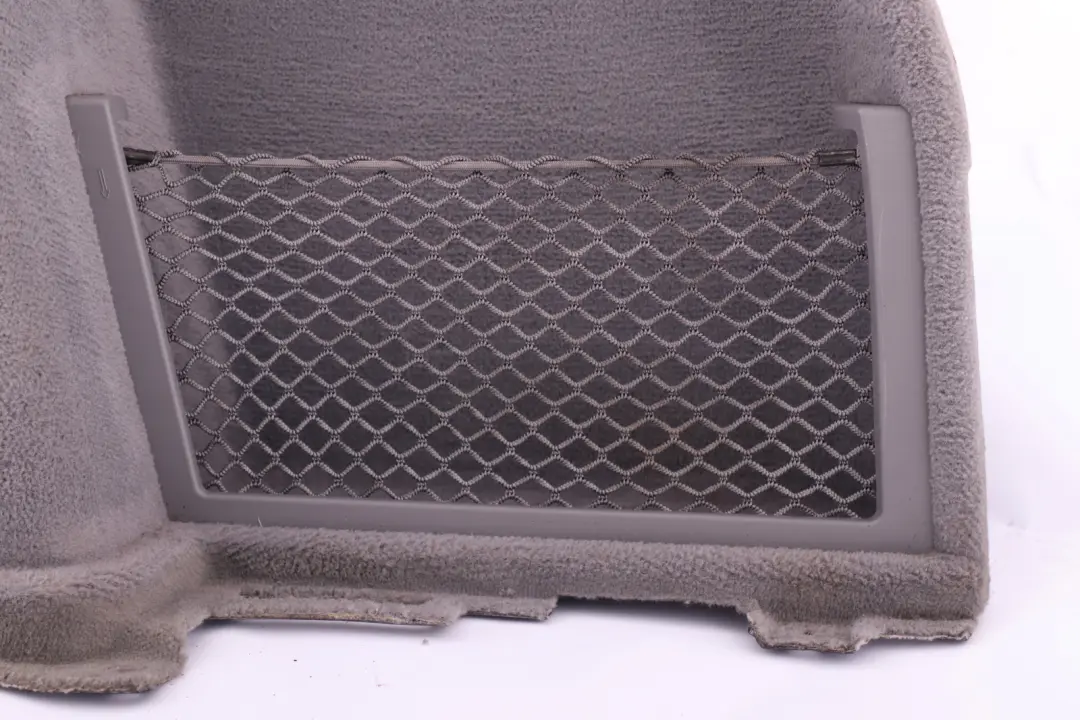 Tapicerka Boczek Bagażnika Prawy Grey do BMW E91 o numerze 7068882 BMW E91 Tapicerka Boczek Bagażnika Prawy Grey - SKU 7068882 - Numer Części 7068882