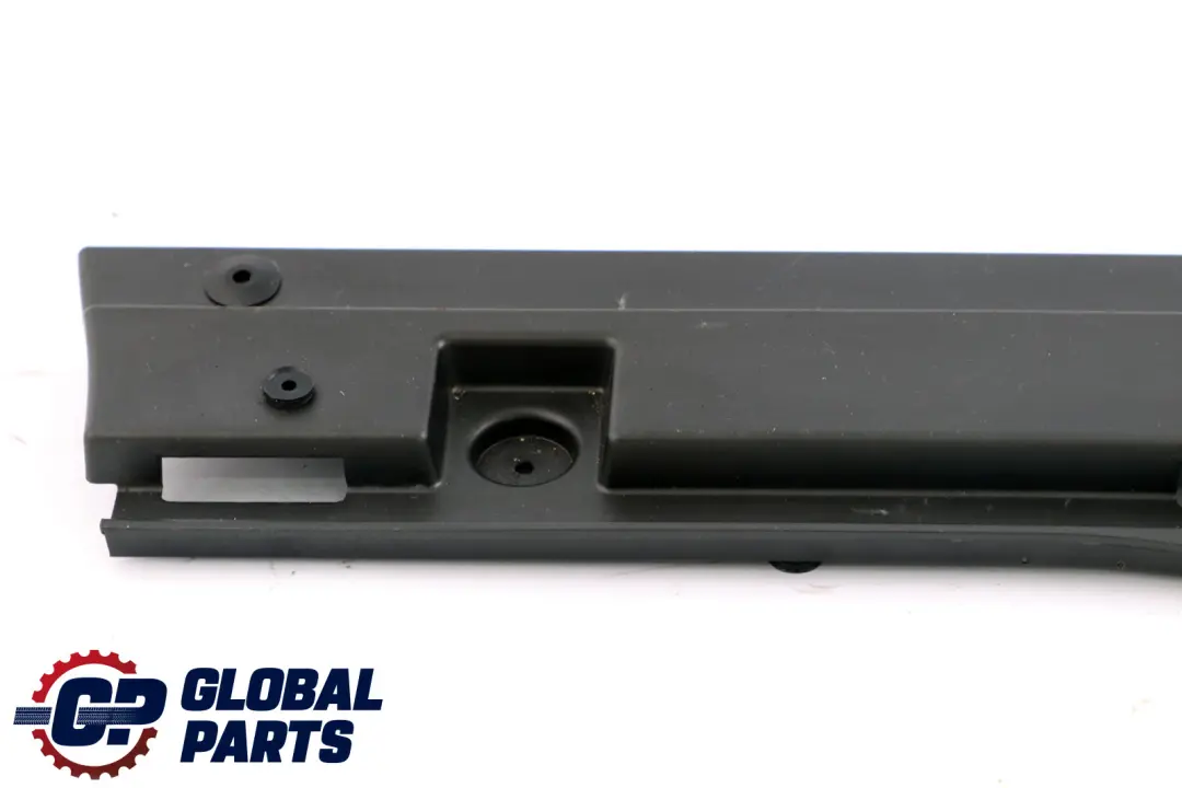 Base Trave Longitudinale Destra per BMW E91 con numero di parte 7068886 BMW E91 Base Trave Longitudinale Destra - SKU 7068886 - Numero di parte 7068886