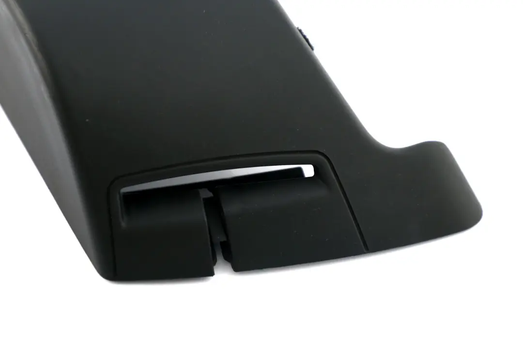 BMW 3 er E91 E91N Abdeckung Sicherheitsgurt hinten links SCHWARZ BLACK - SKU 7068911 - Teilenummer 51477068911