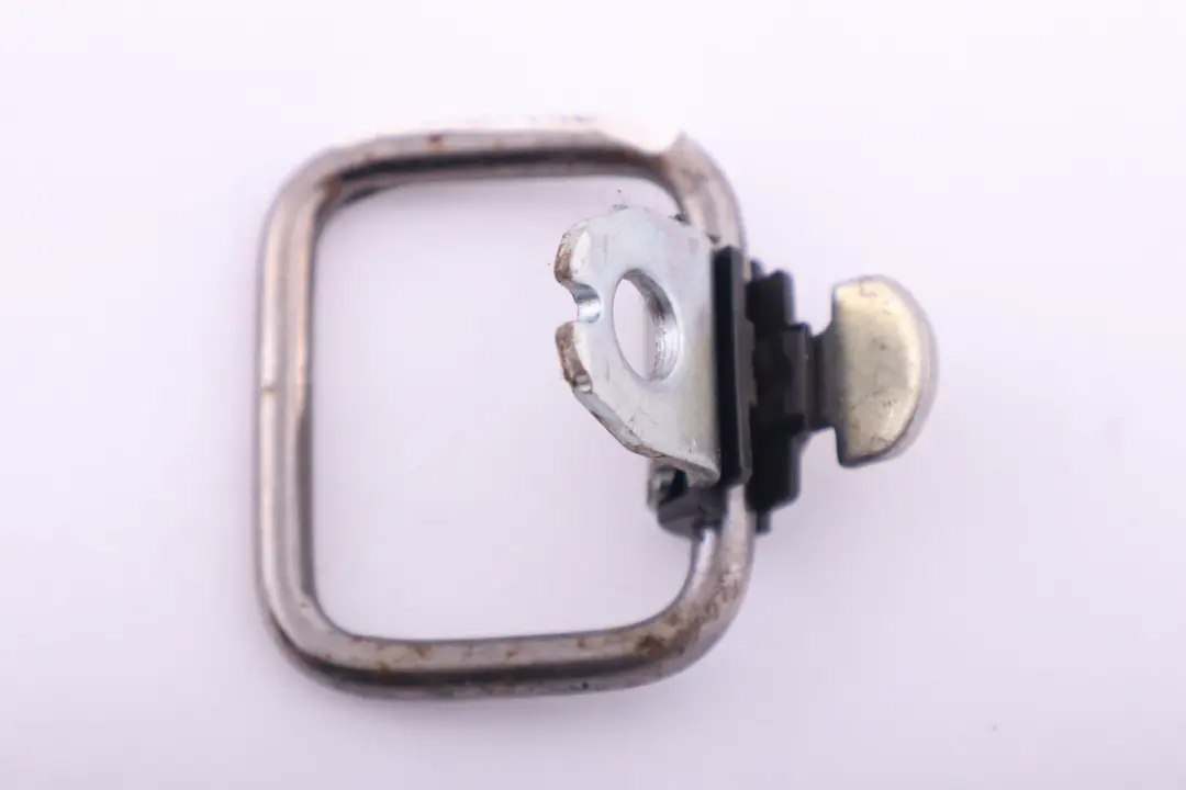 Ancoraggio Carenatura Portabagagli per BMW E60 E63 E64 LCI con numero di parte 7068930 BMW E60 E63 E64 LCI Ancoraggio Carenatura Portabagagli - SKU 7068930 - Numero di parte 7068930