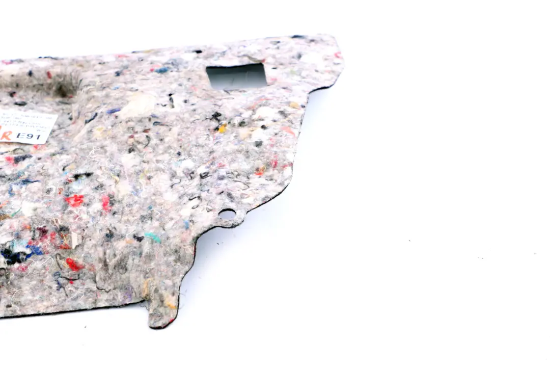 Wygłuszenie Nadkola Bagażnik Prawy Tył do BMW E91 o numerze 7068940 BMW E91 Wygłuszenie Nadkola Bagażnik Prawy Tył - SKU 7068940 - Numer Części 7068940