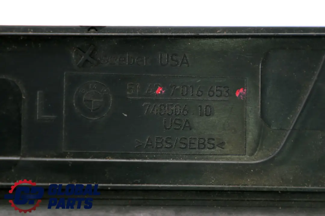 Entrance Cover Trim Edition Front Left N/S 7016653 to BMW Z4 Series E85 E86 E89 with Part number 7069121 BMW Z4 Series E85 E86 E89 Entrance Cover Trim Edition Front Left N/S 7016653 - SKU 7069121 - Part number 7069121