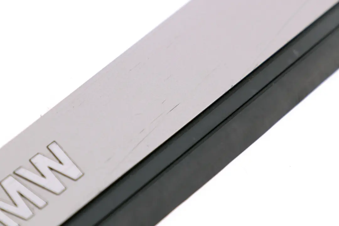 Strip Entrance Interior Right O/S to BMW Z4 Series E85 E86 E89 Cover with Part number 7069122 BMW Z4 Series E85 E86 E89 Cover Strip Entrance Interior Right O/S - SKU 7069122 - Part number 7069122