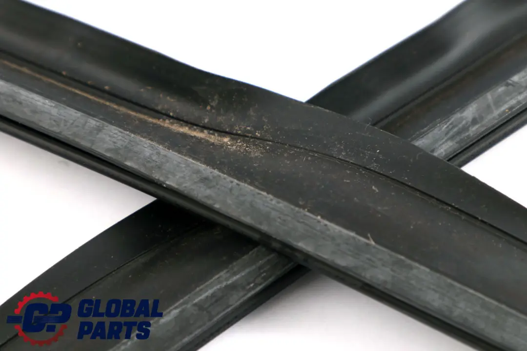 Glass Roof Sunroof Surround Rubber Seal Gasket to BMW E60 E60N LCI with Part number 7069632 BMW E60 E60N LCI Glass Roof Sunroof Surround Rubber Seal Gasket - SKU 7069632 - Part number 7069632