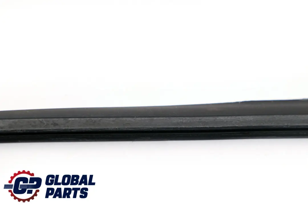 Joint D'Étanchéité Caoutchouc Pour Toit Ouvrant Verre pour BMW E60 E60N LCI à propos du numéro de pièce 7069632 BMW E60 E60N LCI Joint D'Étanchéité Caoutchouc Pour Toit Ouvrant Verre - SKU 7069632 - Numéro de pièce 7069632
