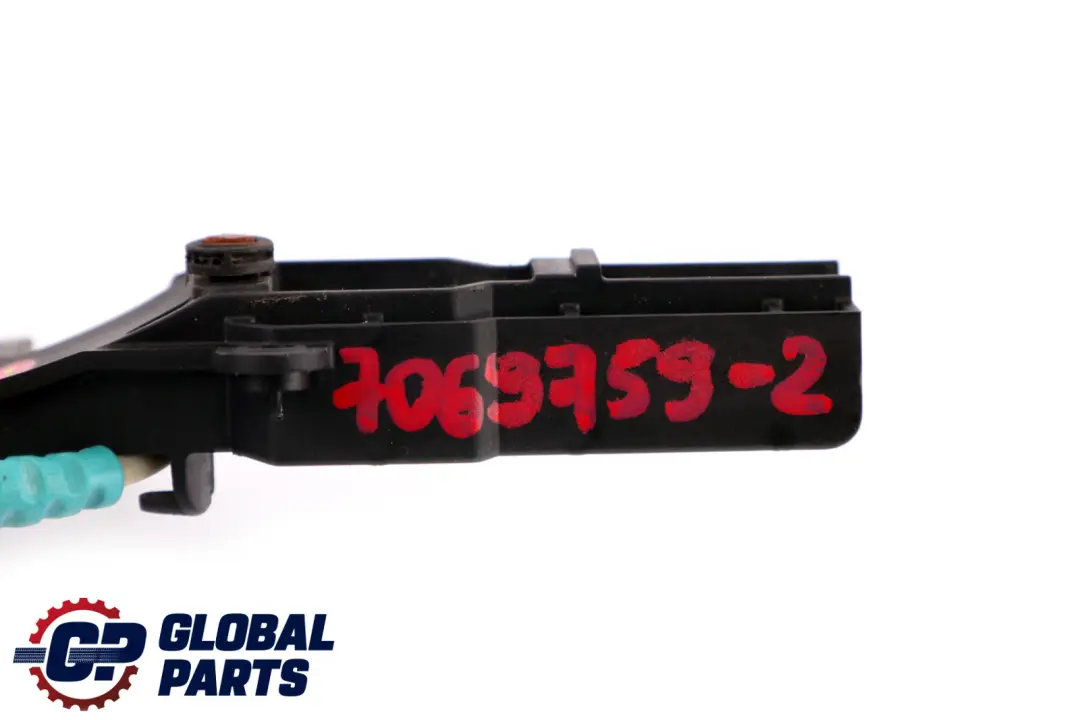 BMW 1 Series 2 E87 Rear Right Outside Grab Handle Door Carrier O/S - SKU 7069759-2 - Part number 7069759