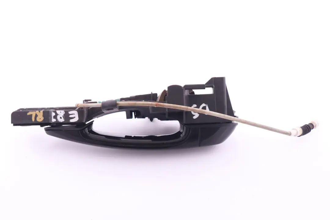 Klamka lewa tył tylna black saphire do BMW E87 o numerze 7069759 BMW E87 Klamka lewa tył tylna black saphire - SKU 7069759-BS2 - Numer Części 7069759