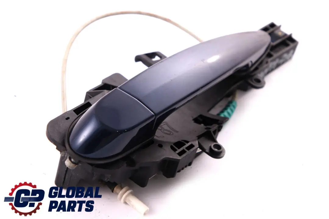 Complete Rear Right Grab Handle O/S Tiefseeblau Deep Sea Blue to BMW 1 Series E87 with Part number 7069759 BMW 1 Series E87 Complete Rear Right Grab Handle O/S Tiefseeblau Deep Sea Blue - SKU 7069759-DSB - Part number 7069759