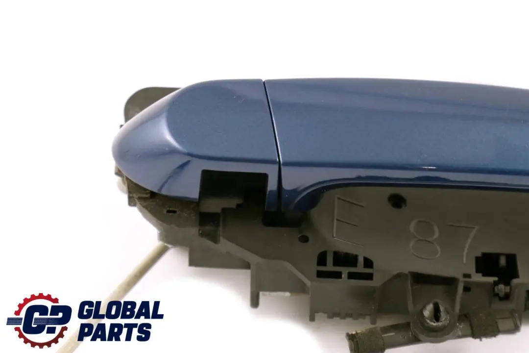 Griff Tür Türgriff Hinten Rechts O/S Le Mans Blau Metallic 381 für BMW 1 er 1 E87 mit Teilenummer 7069759 BMW 1 er 1 E87 Griff Tür Türgriff Hinten Rechts O/S Le Mans Blau Metallic 381 - SKU 7069759-LMB - Teilenummer 7069759