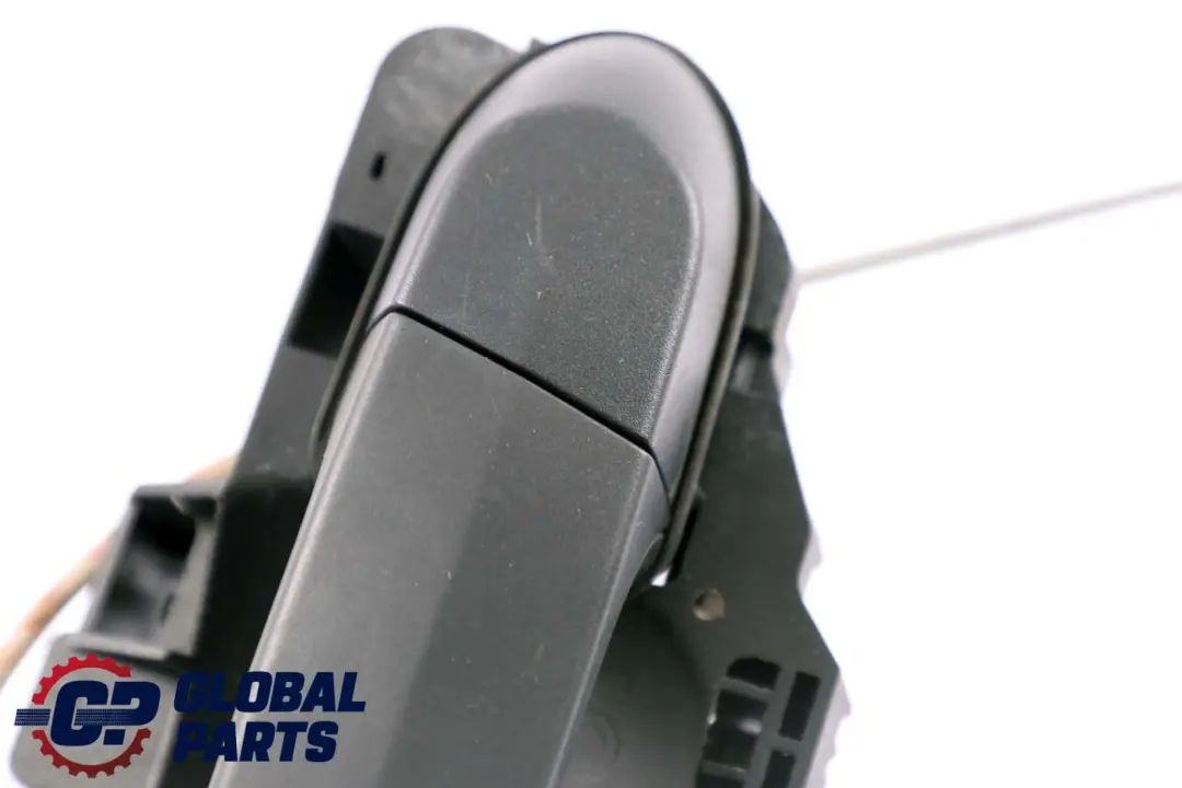 Asidero Completo Trasero Izquierdo Imprimado para BMW E87 E87N con número de pieza 51227069759 BMW E87 E87N Asidero Completo Trasero Izquierdo Imprimado - SKU 7069759-PRIM - Número de pieza 51227069759