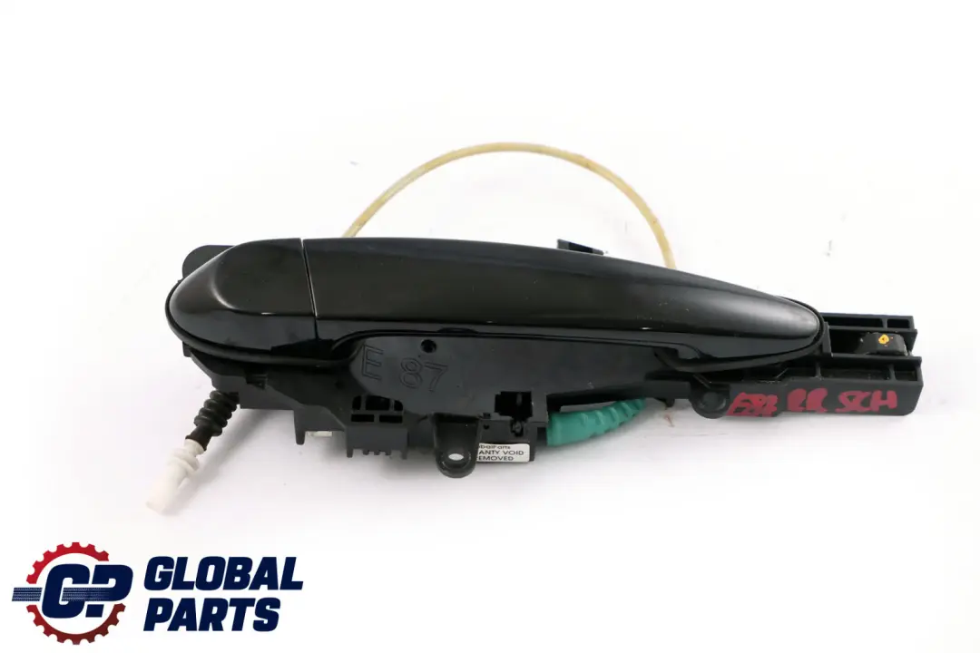 Maniglia Della Portiera Completo Posteriore Destro Nero 2 - 668 per BMW E87 con numero di parte 7069759 BMW E87 Maniglia Della Portiera Completo Posteriore Destro Nero 2 - 668 - SKU 7069759-SCH - Numero di parte 7069759