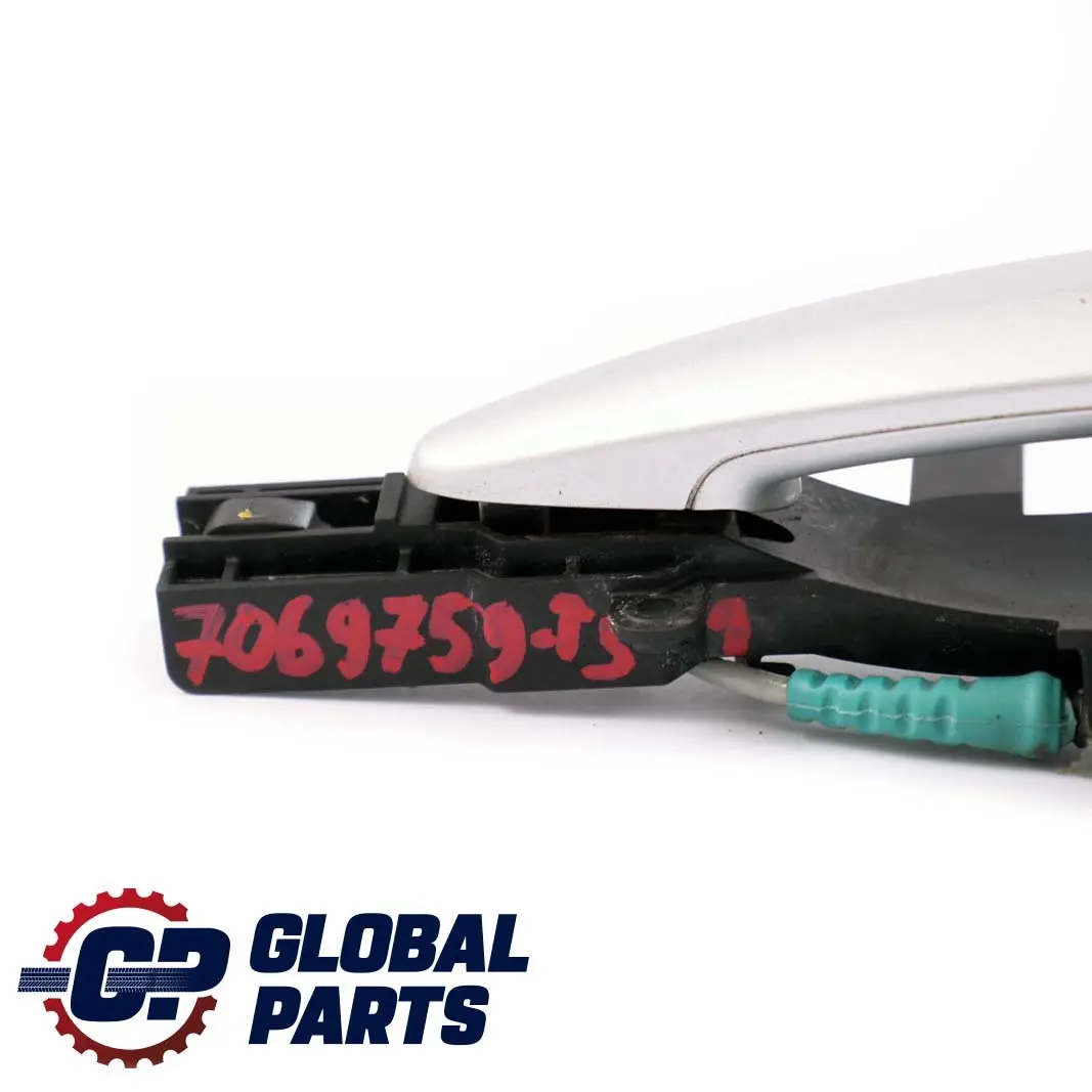 BMW E87 Completo Maniglia Posteriore SX Argento-Titanio Metallizzato 354 - SKU 7069759-TS1 - Numero di parte 51210392545 51227069759