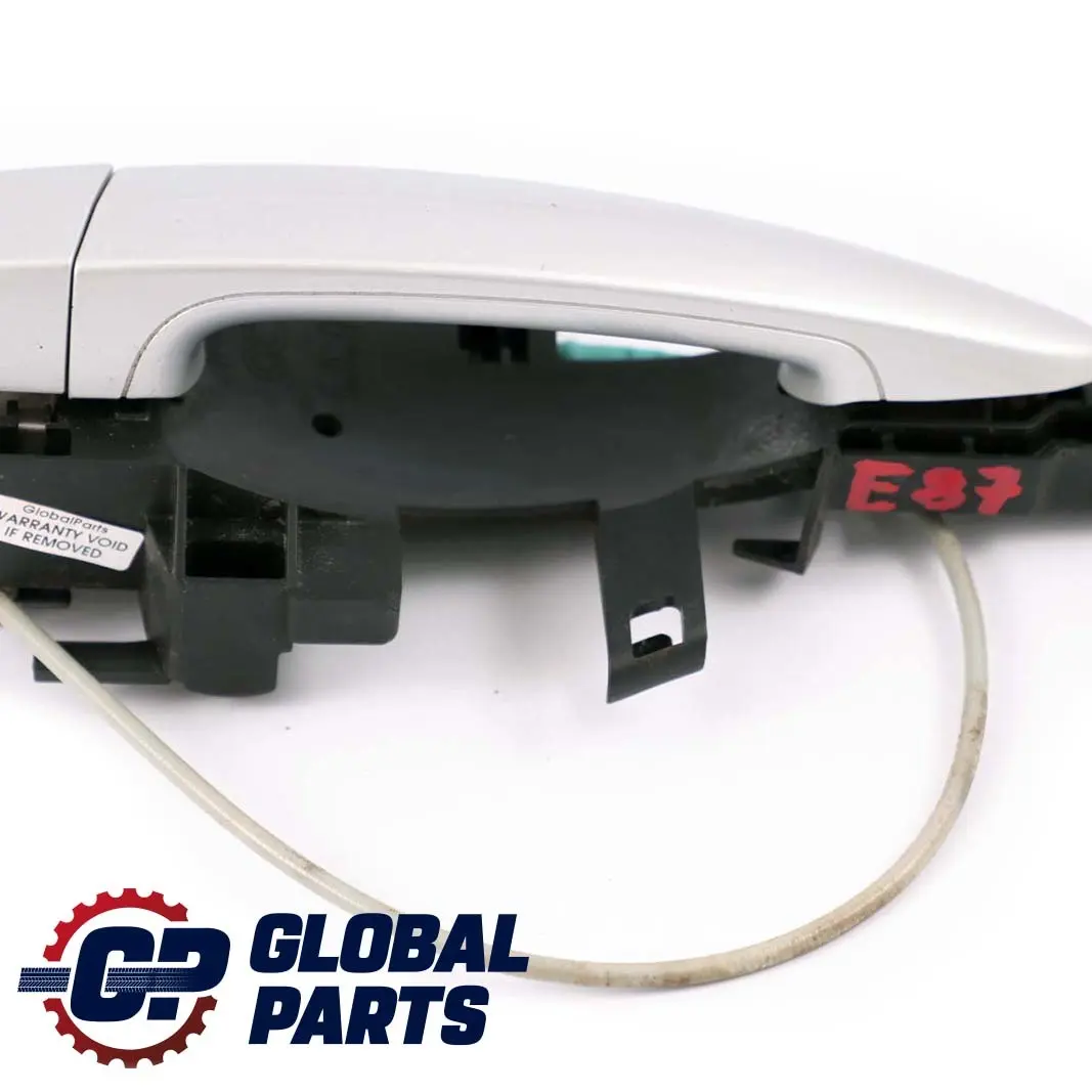 Lewa Klamka Drzwi Lewy Tył Titansilver do BMW E87 o numerze 51210392545 51227069759 BMW E87 Lewa Klamka Drzwi Lewy Tył Titansilver - SKU 7069759-TS1 - Numer Części 51210392545 51227069759