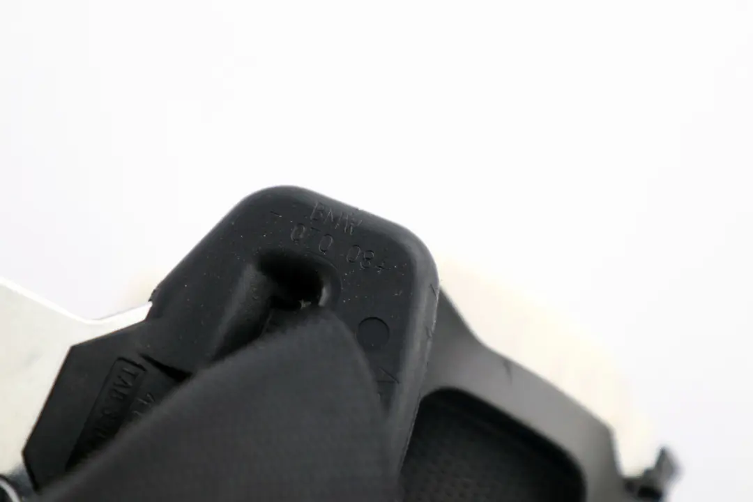 Correa Superior Central Trasera para BMW E60 M5 E60N con número de pieza 9132821 BMW E60 M5 E60N Correa Superior Central Trasera - SKU 7070084 - Número de pieza 9132821