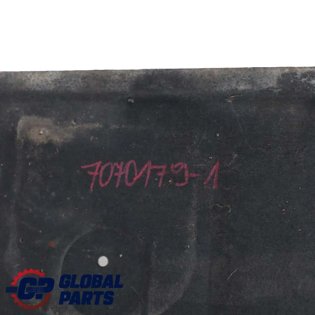 Unterbodenverkleidung Verkleidung Panel Links für BMW 5 er E60 E61 LCI mit Teilenummer 7070179 BMW 5 er E60 E61 LCI Unterbodenverkleidung Verkleidung Panel Links - SKU 7070179-2 - Teilenummer 7070179