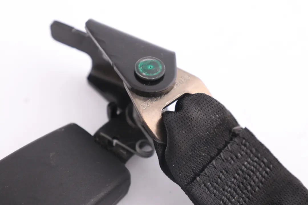BMW E53 Asiento Trasero Medio Derecho Inferior Cinturón de Seguridad - SKU 7070186 - Número de pieza 7070186