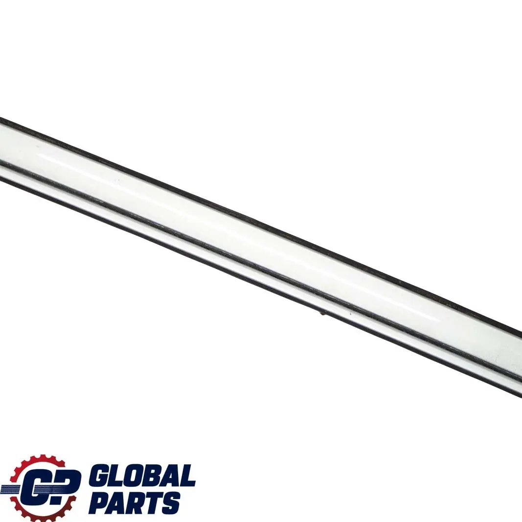 BMW E60 Techo Derecho Moldura Barandilla Canalon Rail Silverstone 2 A29 - SKU 7070196-SIL - Número de pieza 7070196