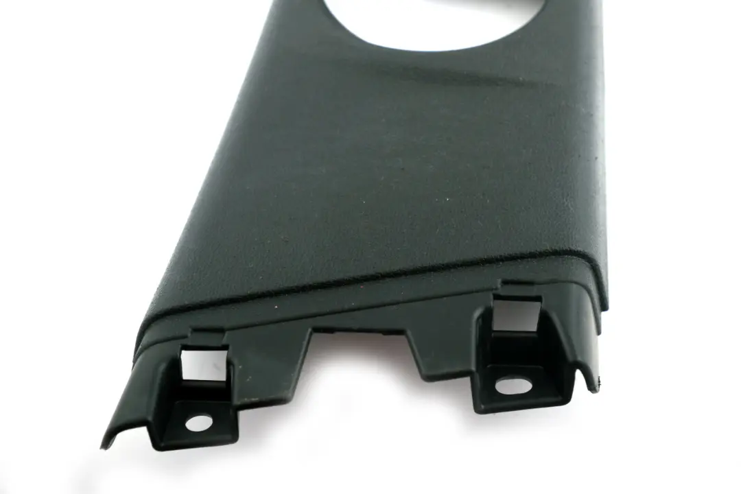 Tapa Columna B Superior Derecha Embellecedor Negro 7070244 para BMW E87 E87N LCI con número de pieza 8036298 BMW E87 E87N LCI Tapa Columna B Superior Derecha Embellecedor Negro 7070244 - SKU 7070244-1 - Número de pieza 8036298