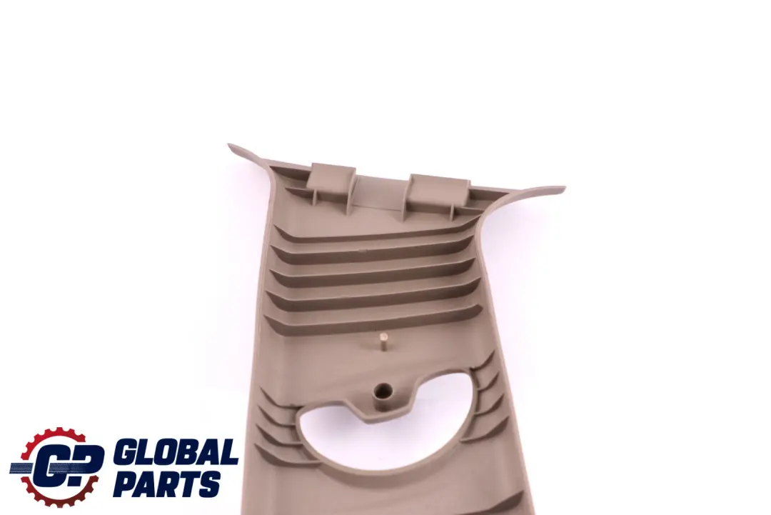 Tapa Columna B Superior Derecha Embellecedor Beige para BMW E87 E87N LCI con número de pieza 7120544 BMW E87 E87N LCI Tapa Columna B Superior Derecha Embellecedor Beige - SKU 7070244 - Número de pieza 7120544