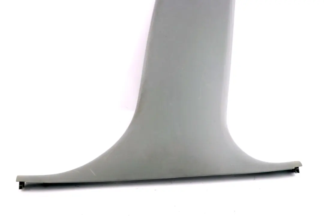 E87Blende B-Säule unten rechts ALASKA GRAU für BMW 1 er mit Teilenummer 51437115428 BMW 1 er E87Blende B-Säule unten rechts ALASKA GRAU - SKU 7070246-1 - Teilenummer 51437115428