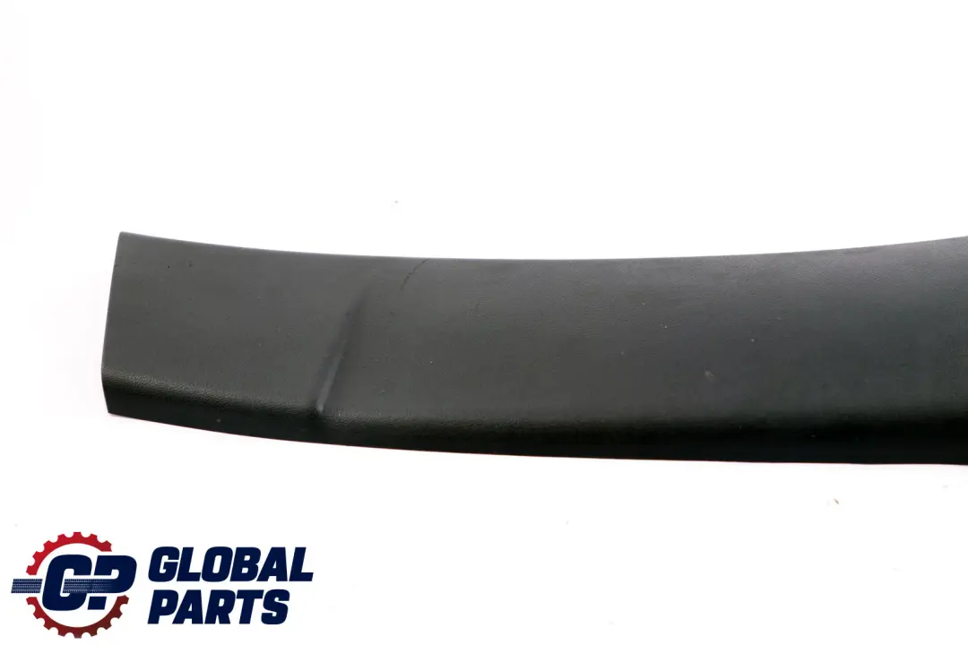 BMW E87 Tapa Columna B Pilar Inferior Derecha Schwarz Negro - SKU 7070246 - Número de pieza 7115424