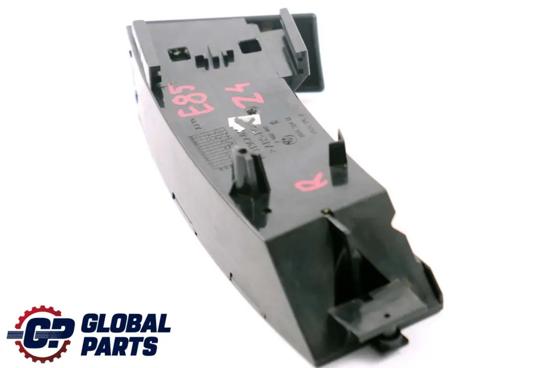 Right O/S Cup Drink Holder Dashboard Dash Black 7068448 to BMW Z4 Series E85 E86 with Part number 7070324 BMW Z4 Series E85 E86 Right O/S Cup Drink Holder Dashboard Dash Black 7068448 - SKU 7070324 - Part number 7070324