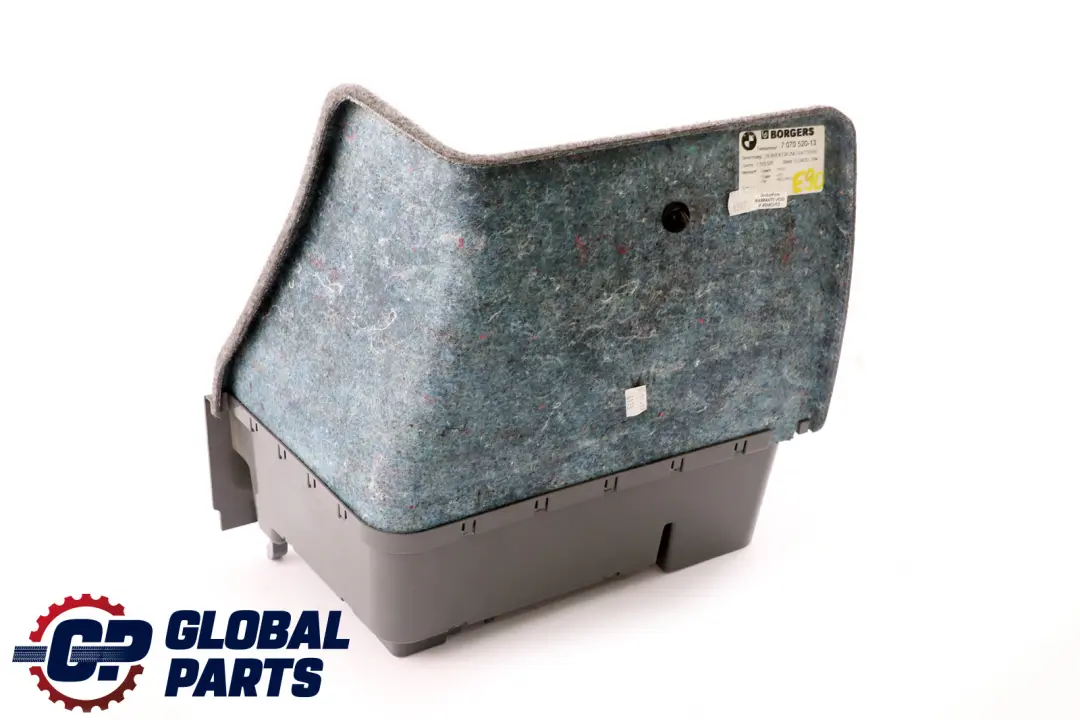 Copertura Batteria Rivestimento Bagagliaio 5147 per BMW E90 con numero di parte 7070520 BMW E90 Copertura Batteria Rivestimento Bagagliaio 5147 - SKU 7070520 - Numero di parte 7070520