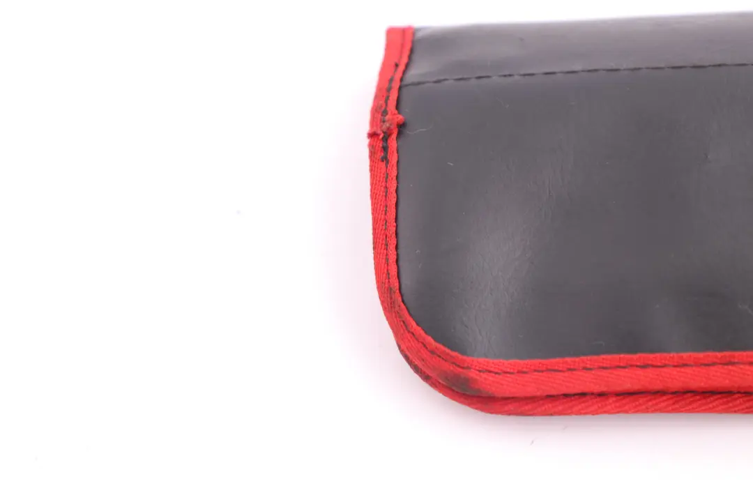 Etui Na Narzędzia Pokrowiec do BMW E60 E87 E90 o numerze 7070643 BMW E60 E87 E90 Etui Na Narzędzia Pokrowiec - SKU 7070643-3 - Numer Części 7070643