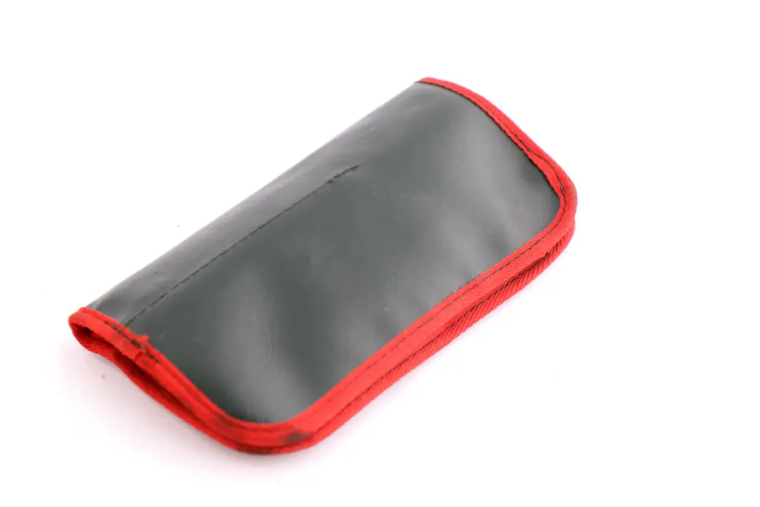 Etui Na Narzędzia Pokrowiec do BMW E60 E87 E90 o numerze 7070643 BMW E60 E87 E90 Etui Na Narzędzia Pokrowiec - SKU 7070643-3 - Numer Części 7070643