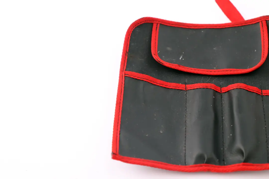 Etui na narzędzia pokrowiec do BMW E60 E70 E87 E90 o numerze 57070643 BMW E60 E70 E87 E90 Etui na narzędzia pokrowiec - SKU 7070643-4 - Numer Części 57070643