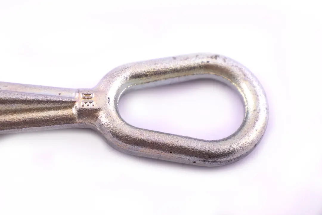 Crochet Remorquage Charnière Remorquage pour BMW E60 E61 E65 E70 E90 E91 E92 E83 E53 à propos du numéro de pièce 7070643 BMW E60 E61 E65 E70 E90 E91 E92 E83 E53 Crochet Remorquage Charnière Remorquage - SKU 7070643 - Numéro de pièce 7070643