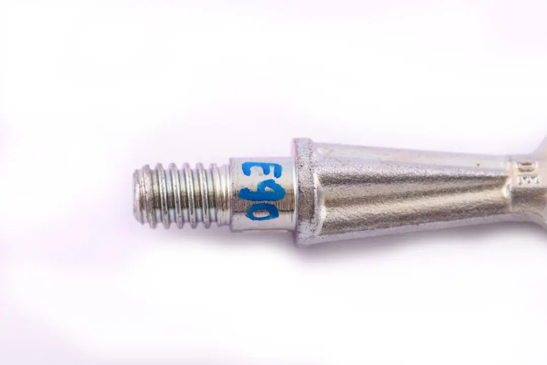 BMW E60 E61 E65 E70 E87 E90 E91 E92 E83 E70 Occhio Traino Gancio Cerniera Traino - SKU 7070643 - Numero di parte 7070643