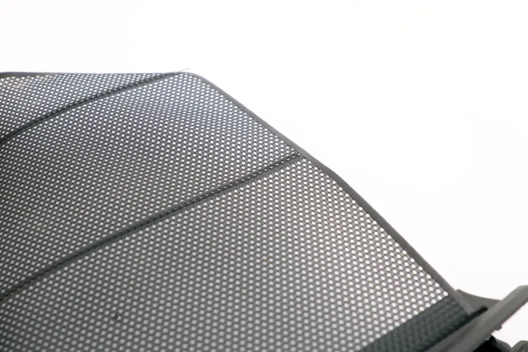 BMW E60 Izquierda Enrollable Parasol Ventana Triangular Izquierda - SKU 7071111 - Número de pieza 7071111