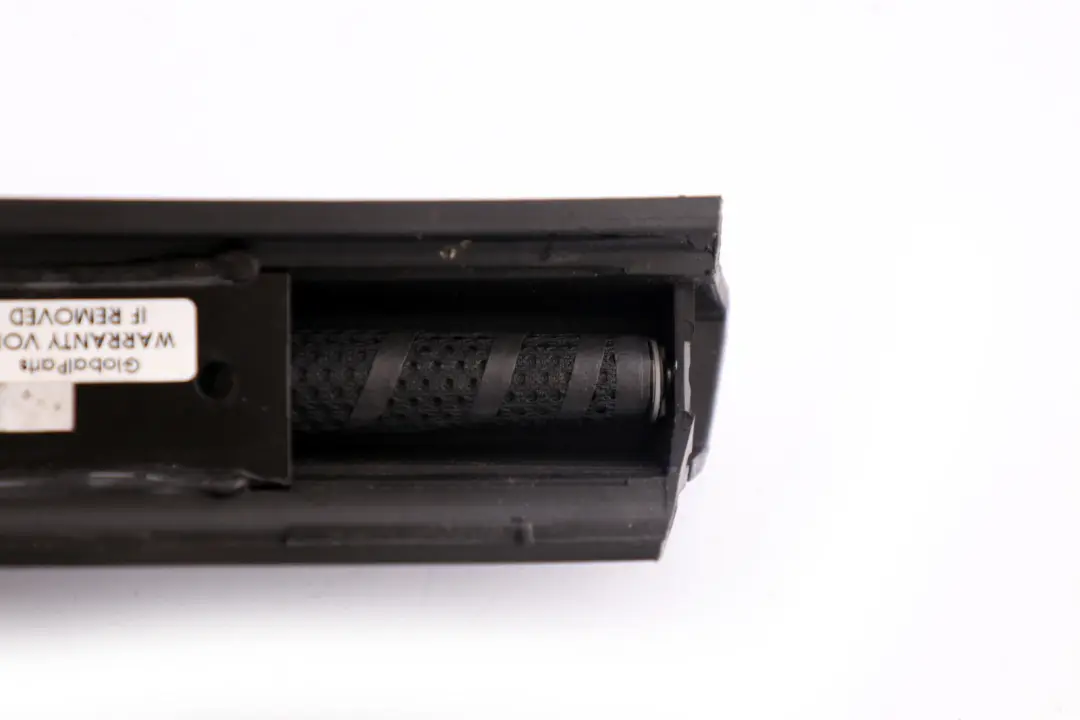 Sinistra Parasole A Rullo Triangolare Sinistra per BMW E60 con numero di parte 7071111 BMW E60 Sinistra Parasole A Rullo Triangolare Sinistra - SKU 7071111 - Numero di parte 7071111